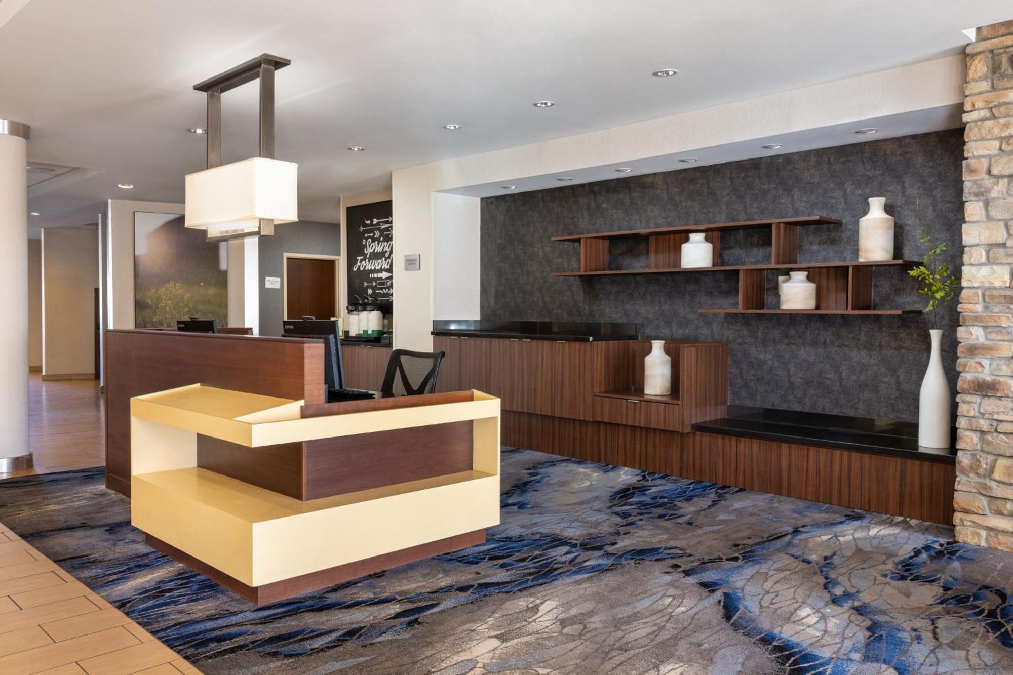 Fairfield Inn & Suites By Marriott Смитфийлд Екстериор снимка