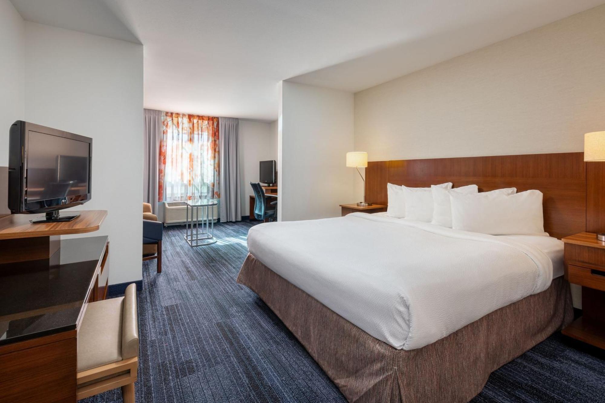 Fairfield Inn & Suites By Marriott Смитфийлд Екстериор снимка