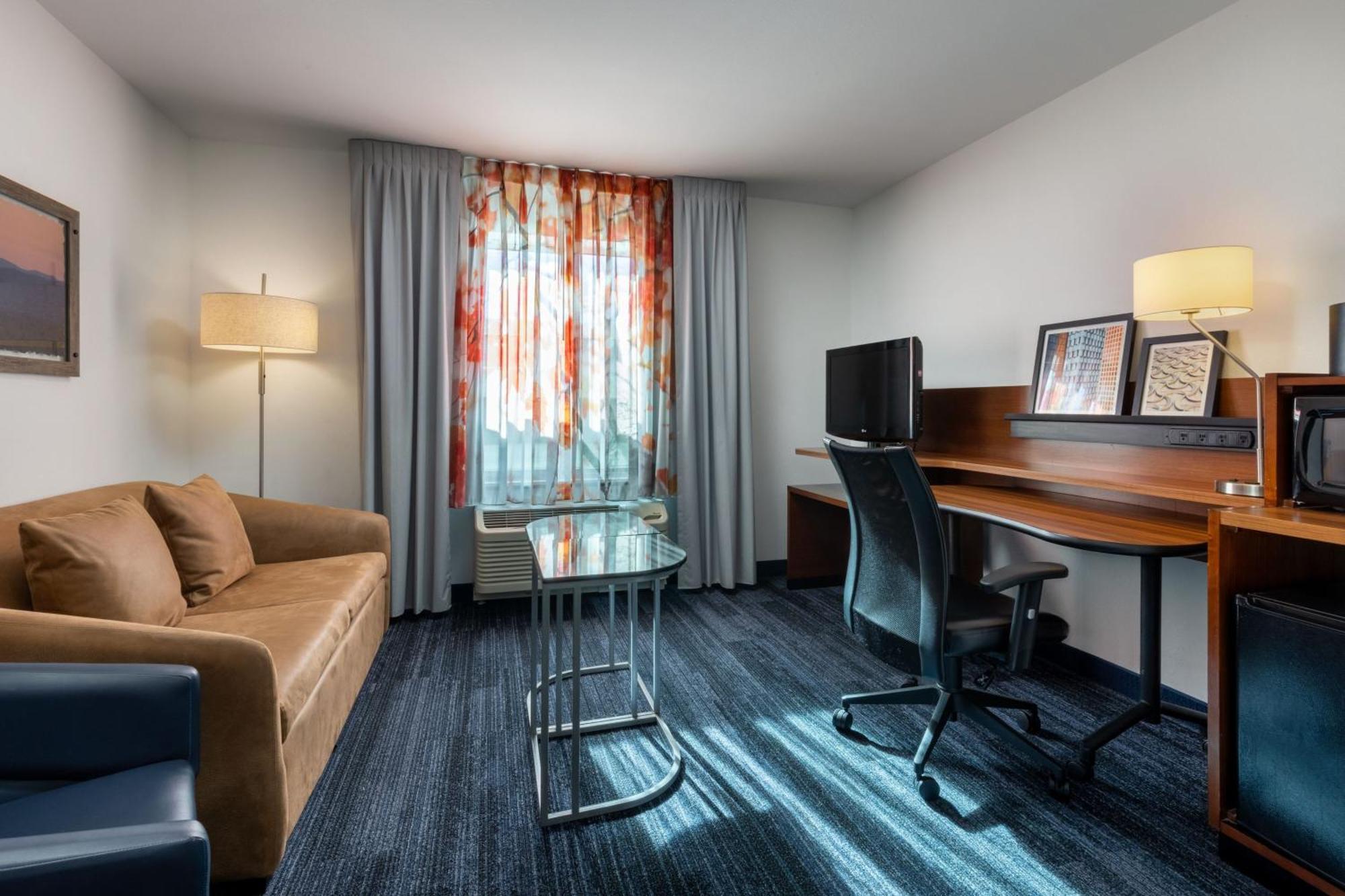 Fairfield Inn & Suites By Marriott Смитфийлд Екстериор снимка