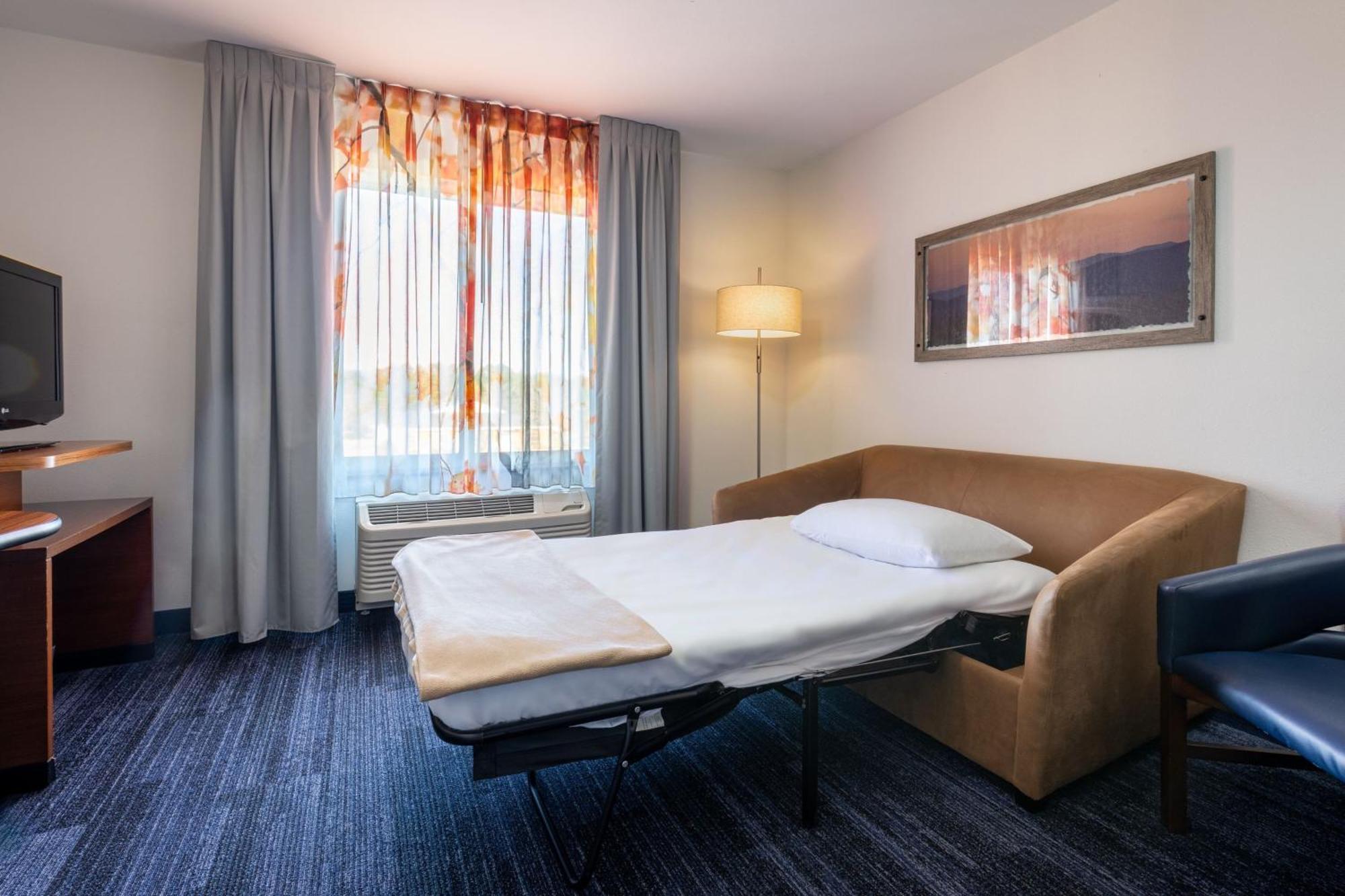 Fairfield Inn & Suites By Marriott Смитфийлд Екстериор снимка